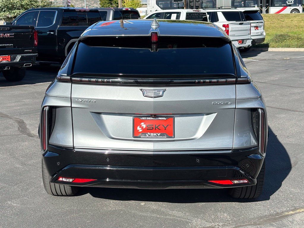 Certified 2024 Cadillac Lyriq Luxury AWD/4WD image 12