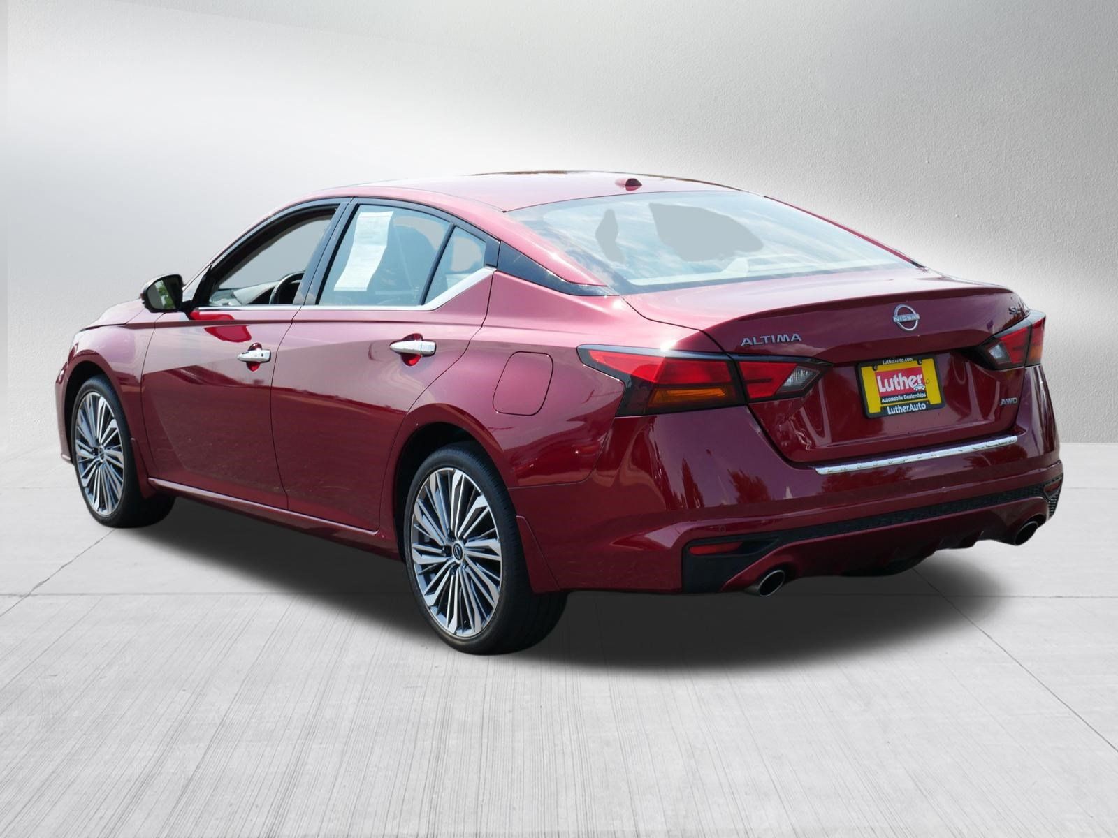 Used 2023 Nissan Altima 2.5 SL AWD/4WD image 5