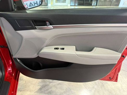 Used 2020 Hyundai Elantra SEL FWD image 60