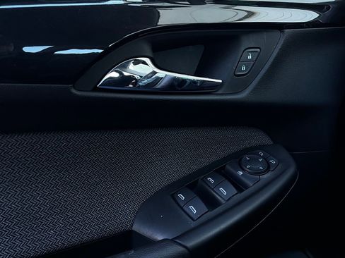 Used 2025 Chevrolet TrailBlazer LT image 16