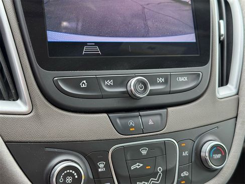 Used 2020 Chevrolet Malibu LS w/ Driver Confidence Package II image 28