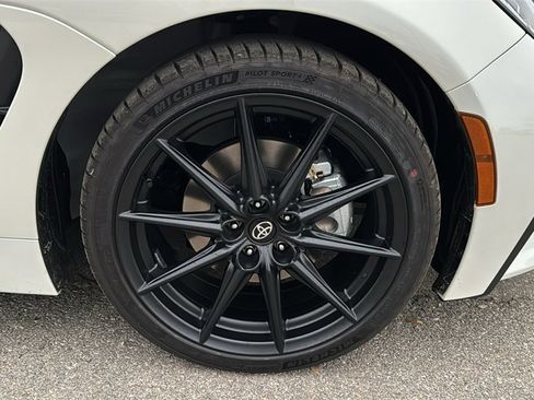 New 2026 Toyota GR86 Premium image 12