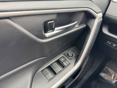 Certified 2023 Toyota RAV4 XLE AWD/4WD image 11