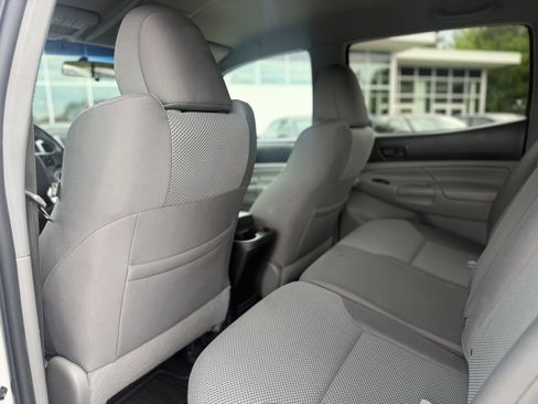 Used 2015 Toyota Tacoma 4x4 Double Cab w/ TRD Off-Road Package image 9
