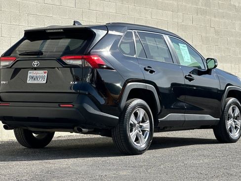 Used 2023 Toyota RAV4 XLE image 4