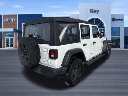 Used 2022 Jeep Wrangler Unlimited Sport image 7