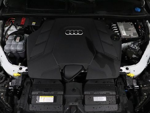Used 2021 Audi Q7 3.0T Premium Plus w/ Premium Plus Package image 36