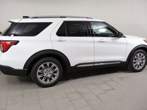 New 2026 Ford Explorer Platinum image 4