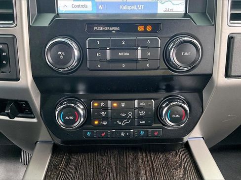 Used 2020 Ford F250 Lariat image 32