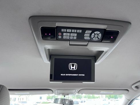 Used 2016 Honda Odyssey SE image 20
