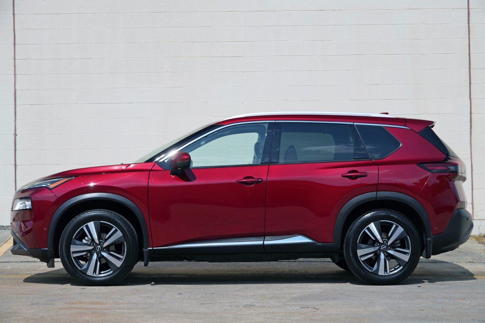 Used 2023 Nissan Rogue SL w/ SL Premium Package FWD image 8