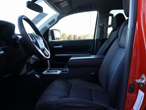 Used 2016 Toyota Tundra SR5 image 23
