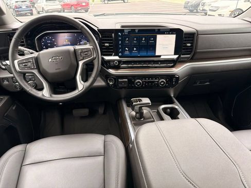 Used 2024 Chevrolet Silverado 1500 RST w/ Redline Edition AWD/4WD image 19