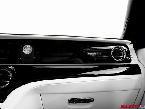 Used 2024 Rolls-Royce Ghost *STARLIGHT HEADLINER* image 34