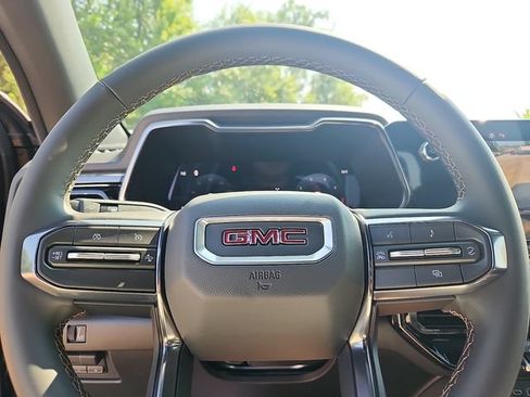 New 2026 GMC Canyon AT4 AWD/4WD image 14