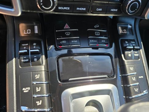 Used 2018 Porsche Cayenne S AWD/4WD image 12