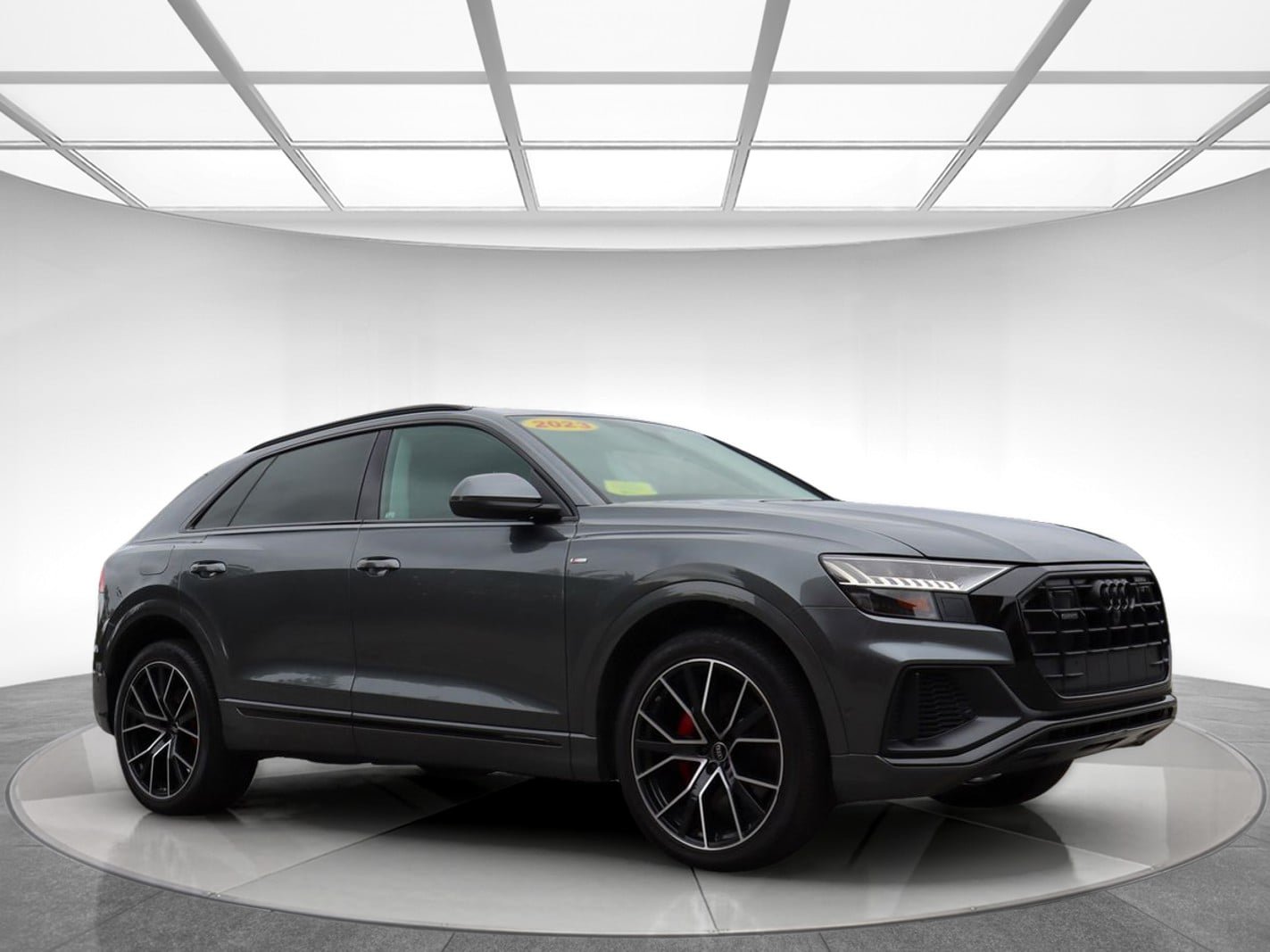 Used 2023 Audi Q8 Premium Plus w/ Premium Plus Package AWD/4WD image 3