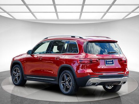 New 2026 Mercedes-Benz GLB 250 image 2