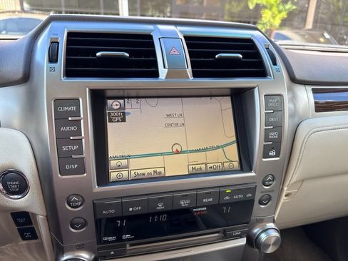 Used 2010 Lexus GX 460 w/ Comfort Plus Pkg AWD/4WD image 11