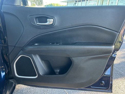 Used 2018 Jeep Compass Latitude w/ Popular Equipment Group image 42