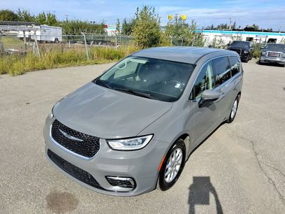 Certified 2023 Chrysler Pacifica Touring-L
