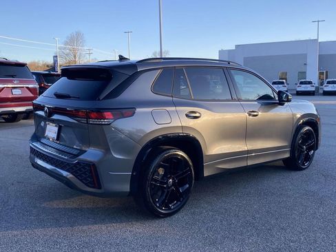 New 2026 Volkswagen Tiguan SE R-Line FWD image 6