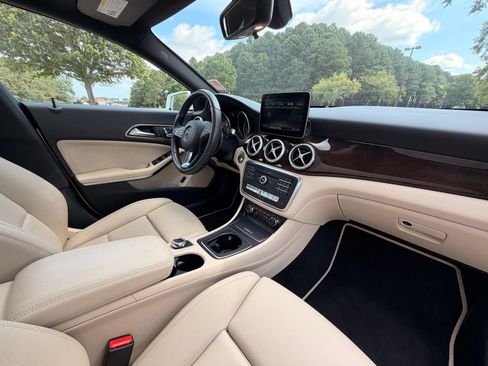 Certified 2018 Mercedes-Benz CLA 250 4MATIC image 17
