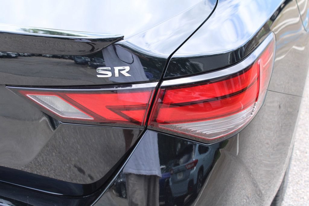 Used 2020 Nissan Sentra SR FWD image 11
