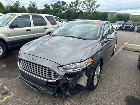 Used 2014 Ford Fusion SE FWD image 27