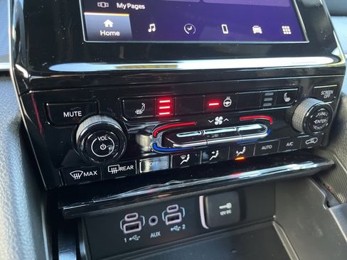 New 2025 Jeep Grand Cherokee L Altitude image 5