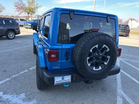 Used 2024 Jeep Wrangler Unlimited Rubicon 4xe image 21