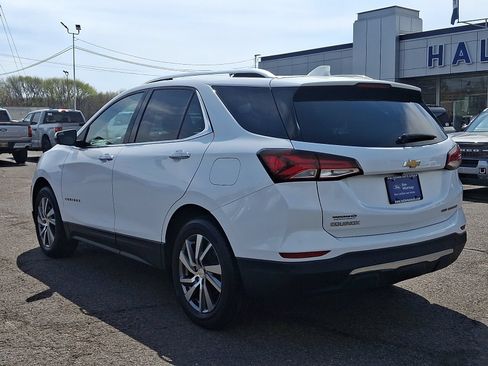 Used 2022 Chevrolet Equinox Premier AWD/4WD image 5