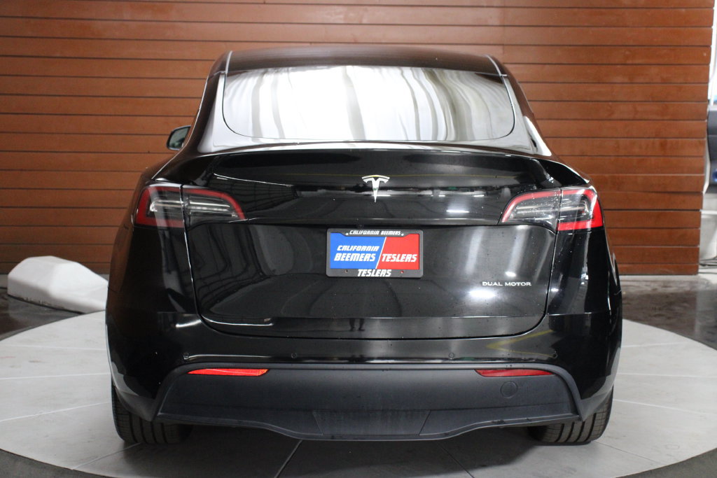 Used 2021 Tesla Model Y Long Range AWD/4WD image 9