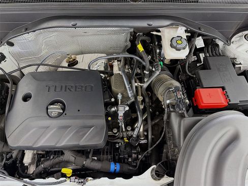 Used 2025 Chevrolet TrailBlazer LT w/ Driver Confidence Package image 27