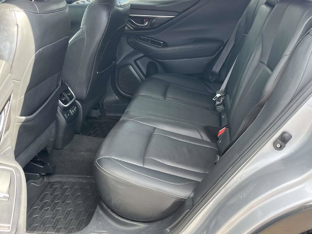 Used 2022 Subaru Outback Limited AWD/4WD image 16