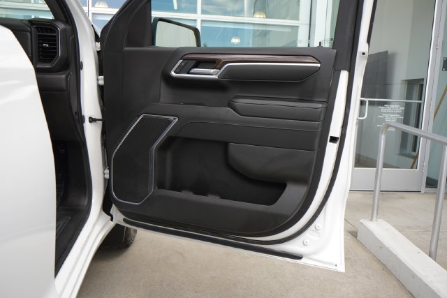 Used 2025 Chevrolet Silverado 1500 LT AWD/4WD image 22