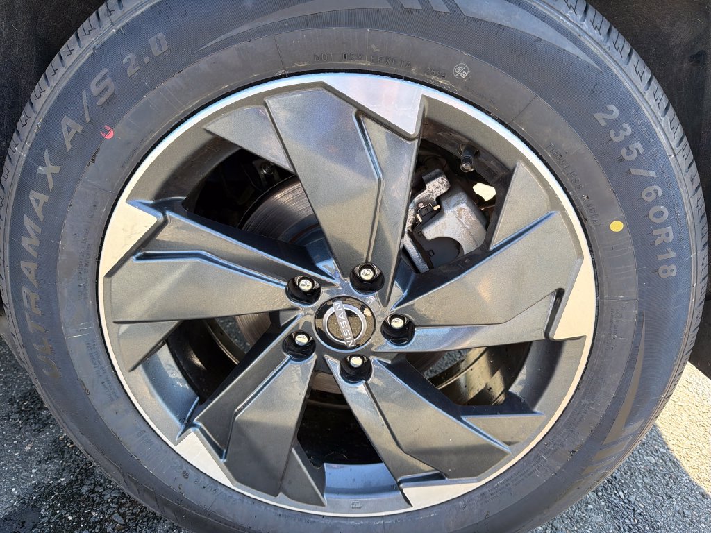 Used 2024 Nissan Rogue SV w/ SV Premium Package AWD/4WD image 26