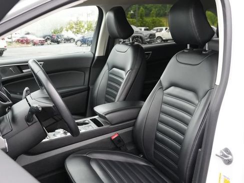 Used 2024 Ford Edge SEL AWD/4WD image 23