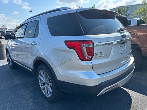 Used 2017 Ford Explorer Limited AWD/4WD image 4