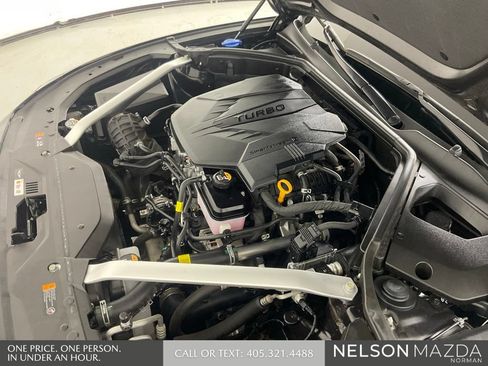 Used 2025 Genesis G70 2.5T RWD image 48
