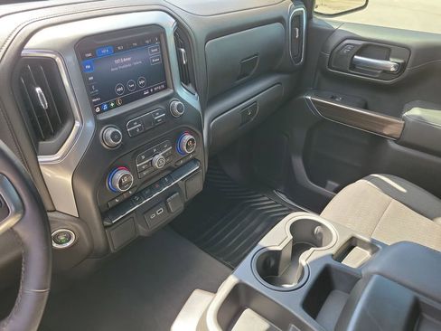 Used 2022 Chevrolet Silverado 1500 RST w/ Z71 Off-Road Package AWD/4WD image 27