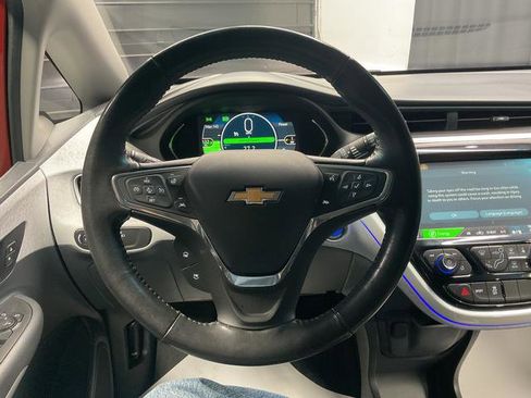 Used 2020 Chevrolet Bolt Premier w/ Infotainment Package image 19