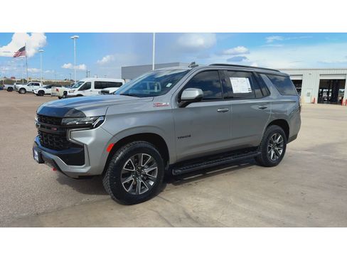 Used 2024 Chevrolet Tahoe Z71 w/ Luxury Package AWD/4WD image 4