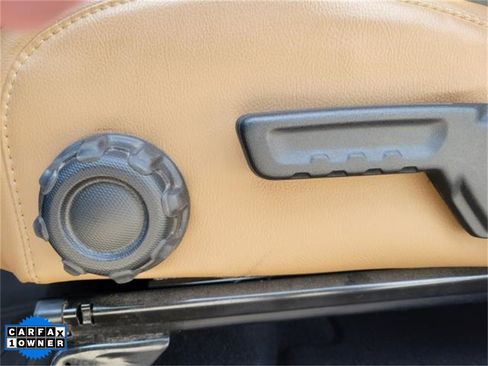 Used 2020 Jeep Gladiator Overland image 16