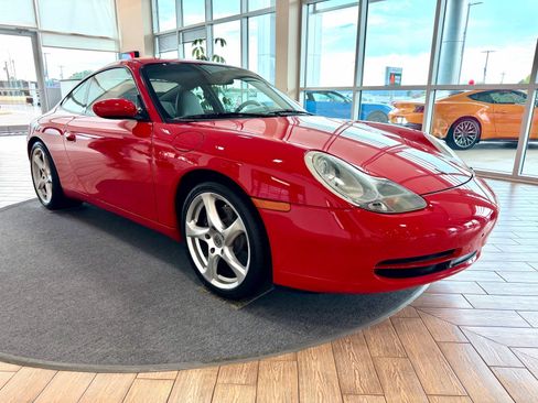 Used 2001 Porsche 911 Carrera RWD image 1