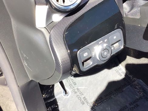 Used 2023 Mercedes-Benz CLA 35 AMG 4MATIC image 17