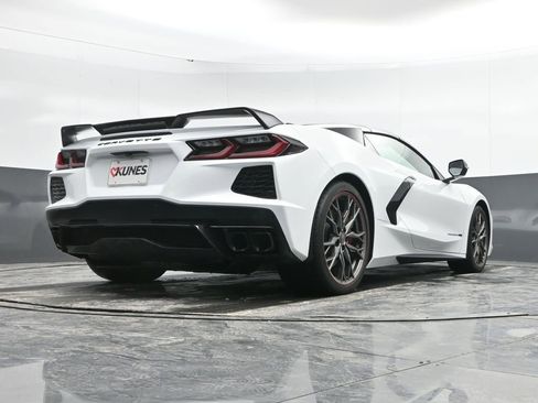 Used 2023 Chevrolet Corvette Stingray Premium Conv w/ Z51 Performance Package image 36