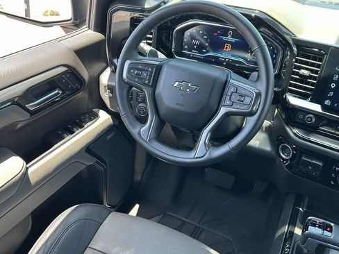 Certified 2025 Chevrolet Silverado 1500 ZR2 AWD/4WD image 16