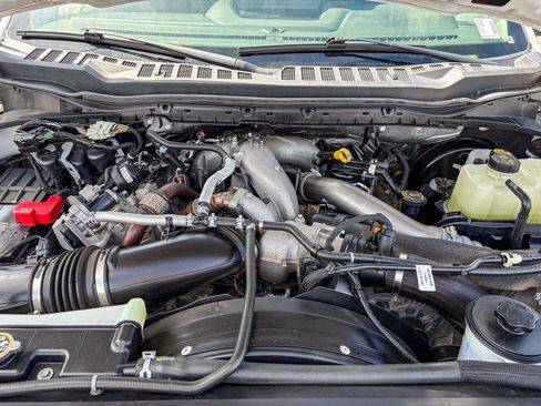 Used 2024 Ford F250 XLT w/ FX4 Off-Road Package image 25