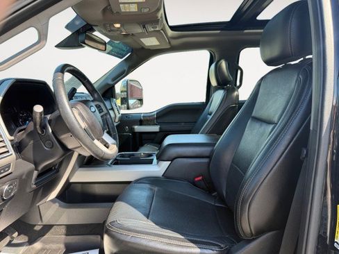 Used 2017 Ford F250 Lariat w/ Lariat Ultimate Package AWD/4WD image 2